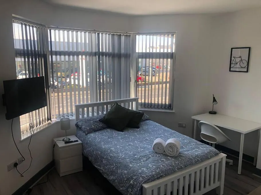 Newly Refurbished Studio, Great Location 8 Studios Nottingham