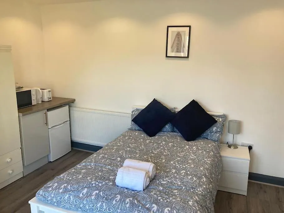 Newly Refurbished Studio, Great Location 8 Studios Nottingham 0*,  United Kingdom