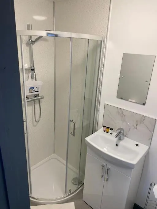 Newly Refurbished Studio, Great Location 8 Studios Nottingham Aparthotel