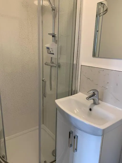 Aparthotel Newly Refurbished Studio, Great Location 8 Studios Nottingham