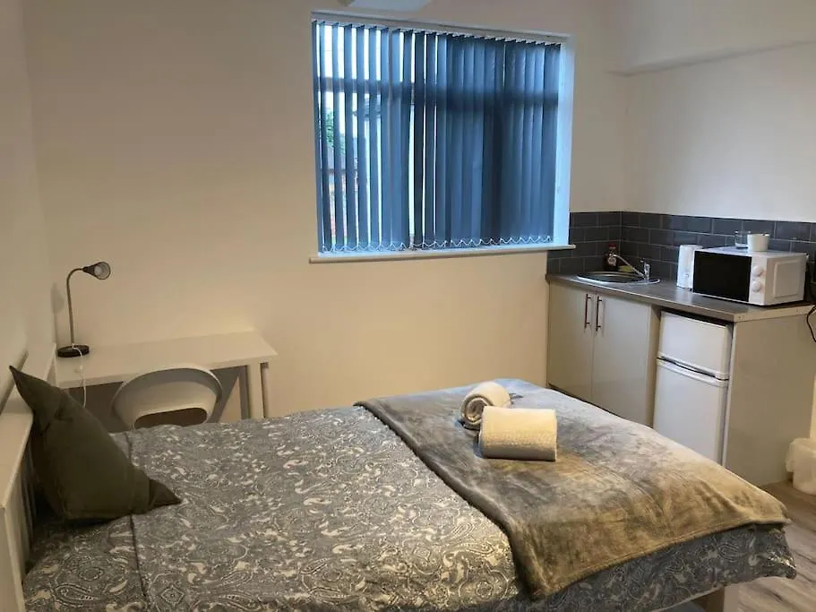 Newly Refurbished Studio, Great Location 8 Studios Nottingham Aparthotel