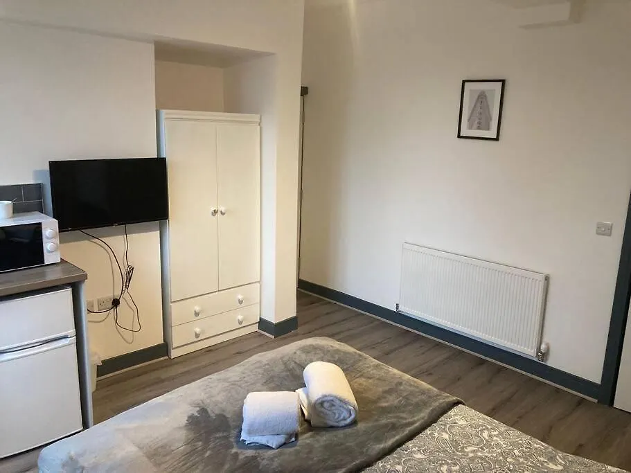 Newly Refurbished Studio, Great Location 8 Studios Nottingham Aparthotel