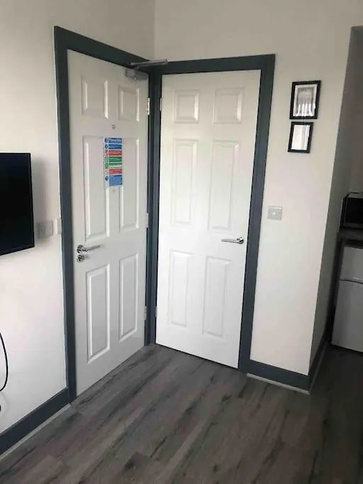 Aparthotel Newly Refurbished Studio, Great Location 8 Studios Nottingham